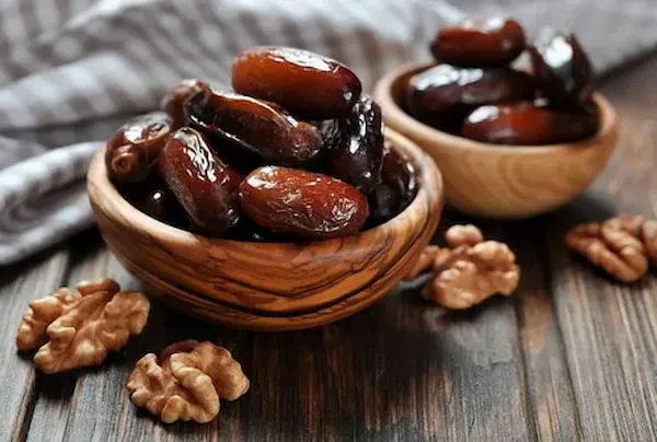 خرید خرمای مضافتی بم + قیمت عالی با کیفیت تضمینی